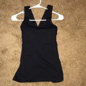 Black Lululemon cross back tank with built in bra